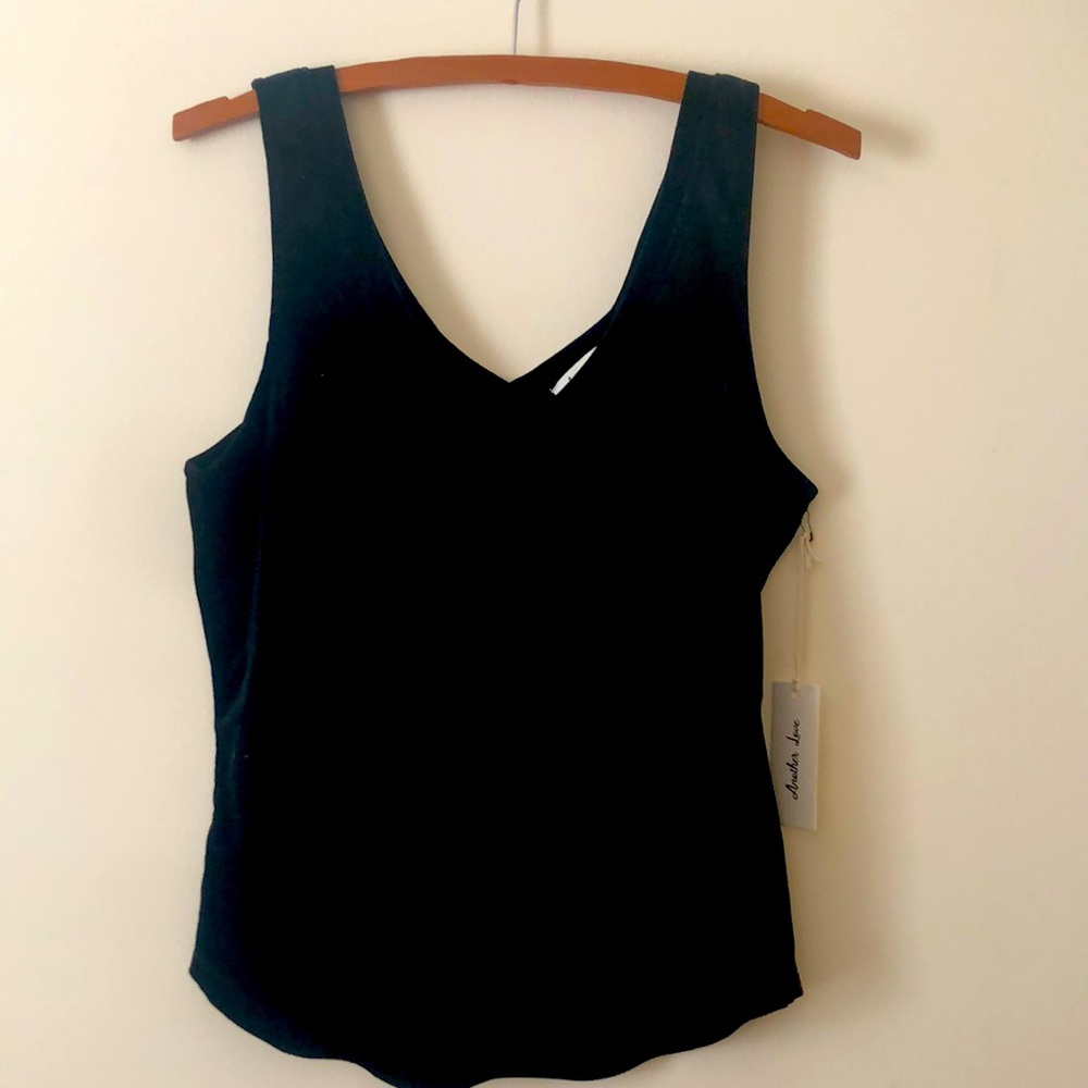 NWT black sleeveless top